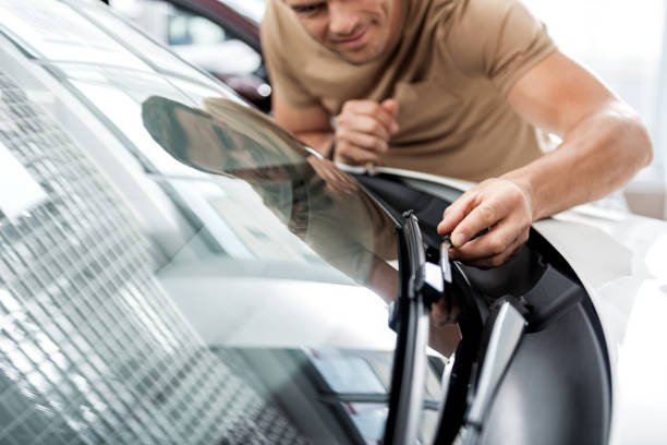 DIY or Professional Making the Right Choice for Windshield Repair